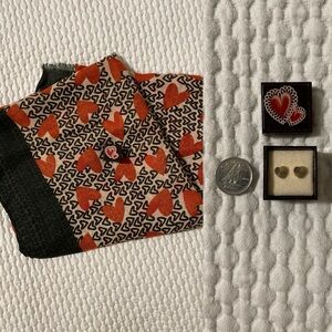 Scarf & earrings ♥️